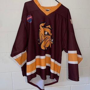 University of Minnesota Duluth (UMD) men’s hockey jersey